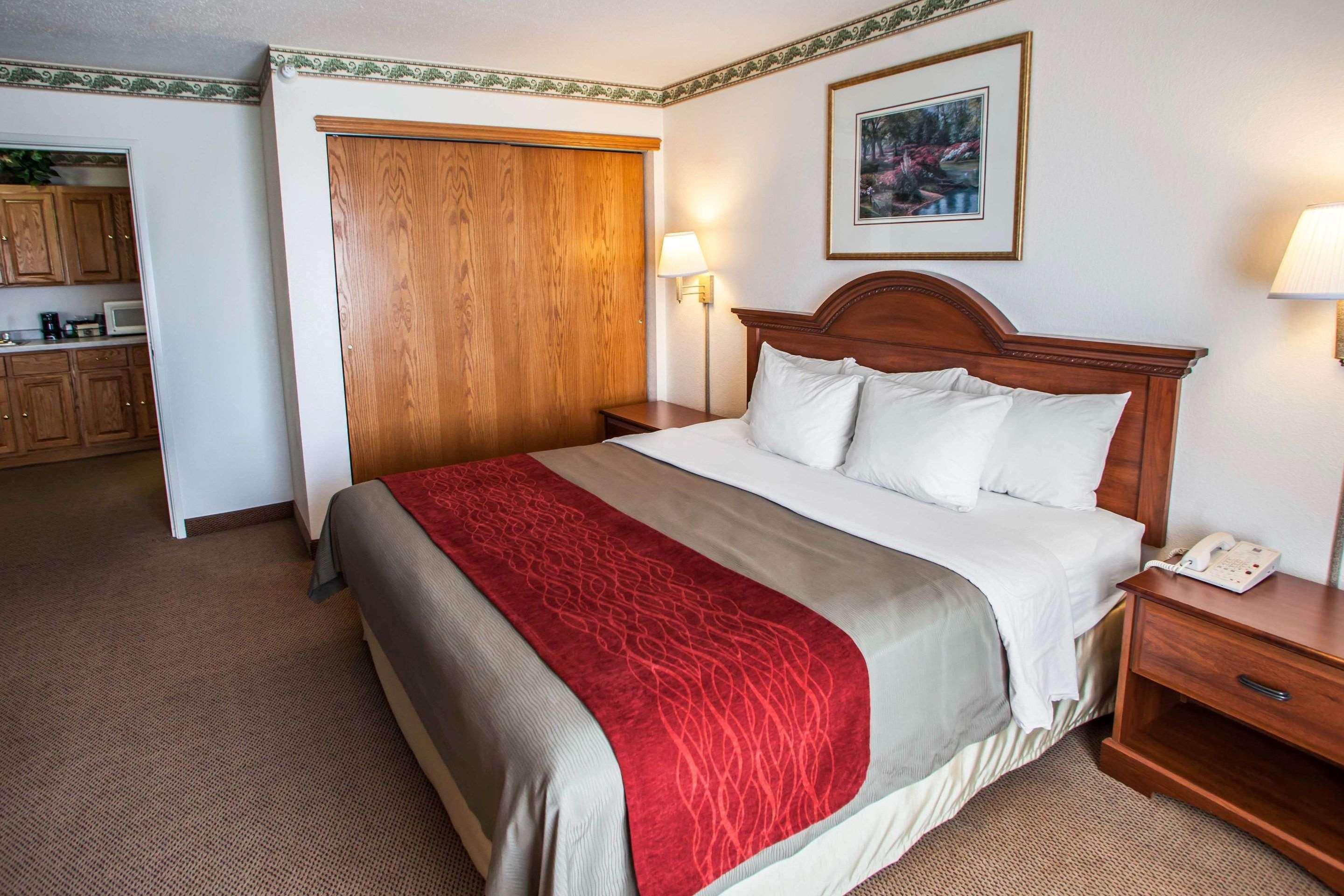 Comfort Inn & Suites Geneva- West Chicago Buitenkant foto