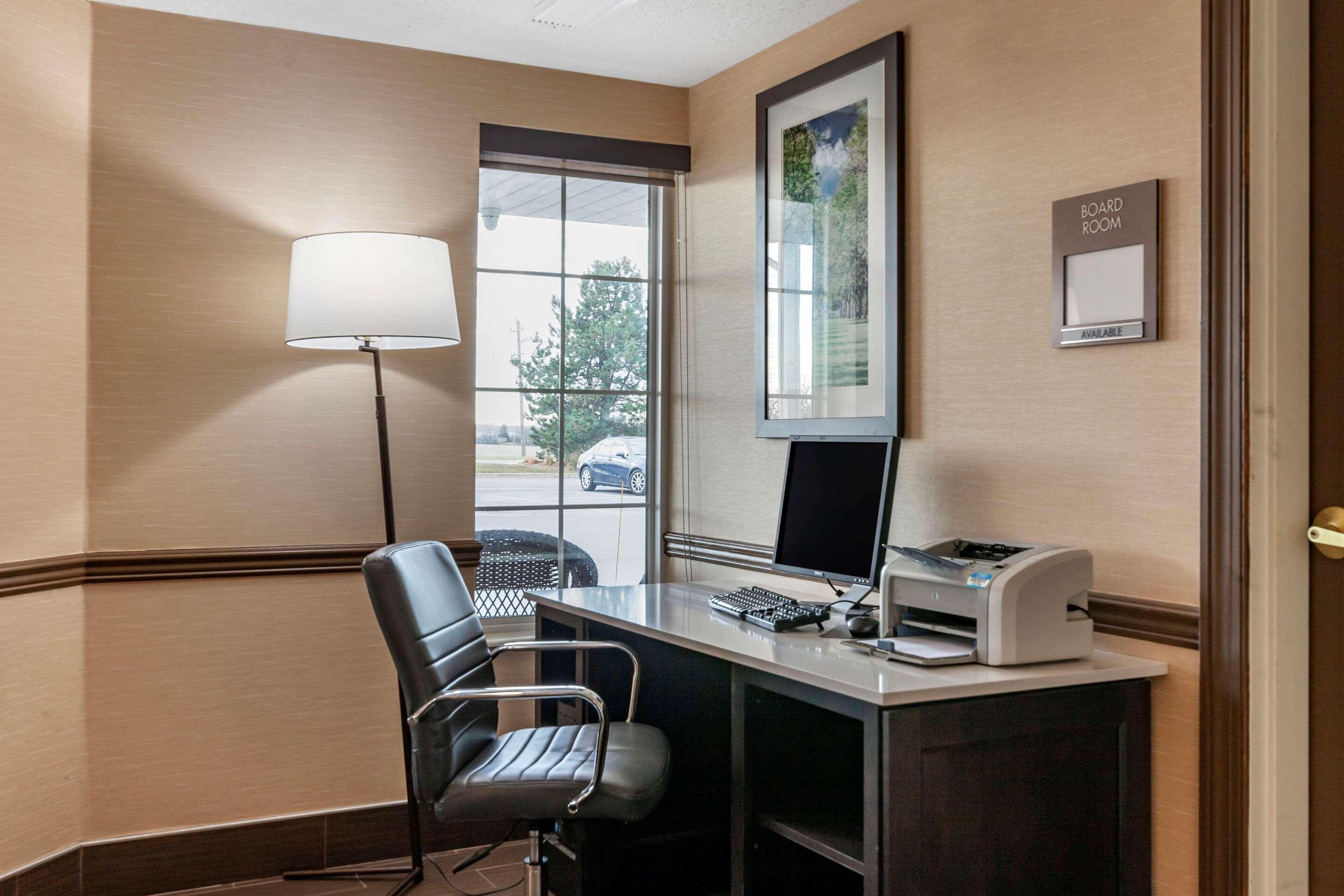 Comfort Inn & Suites Geneva- West Chicago Buitenkant foto