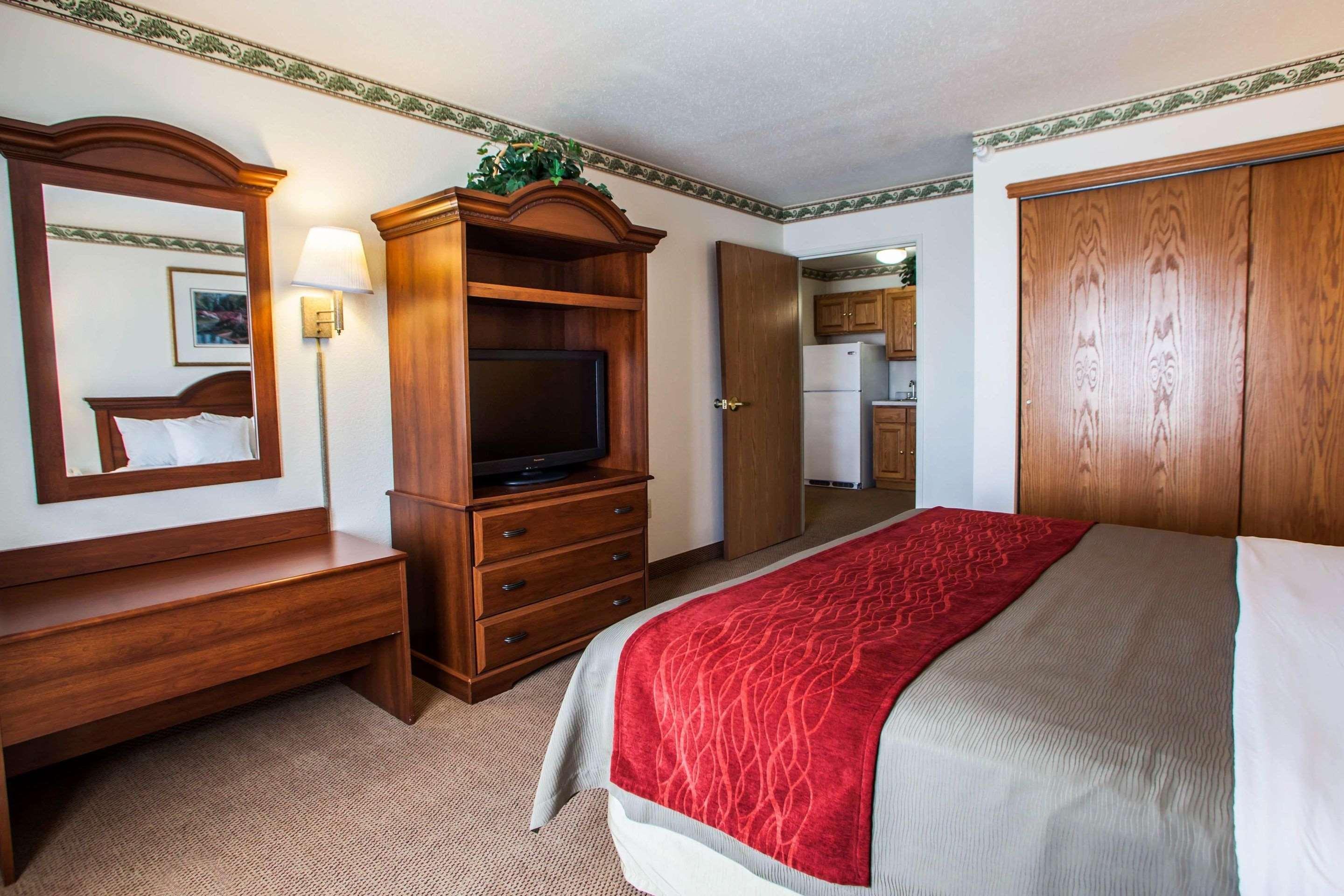 Comfort Inn & Suites Geneva- West Chicago Buitenkant foto