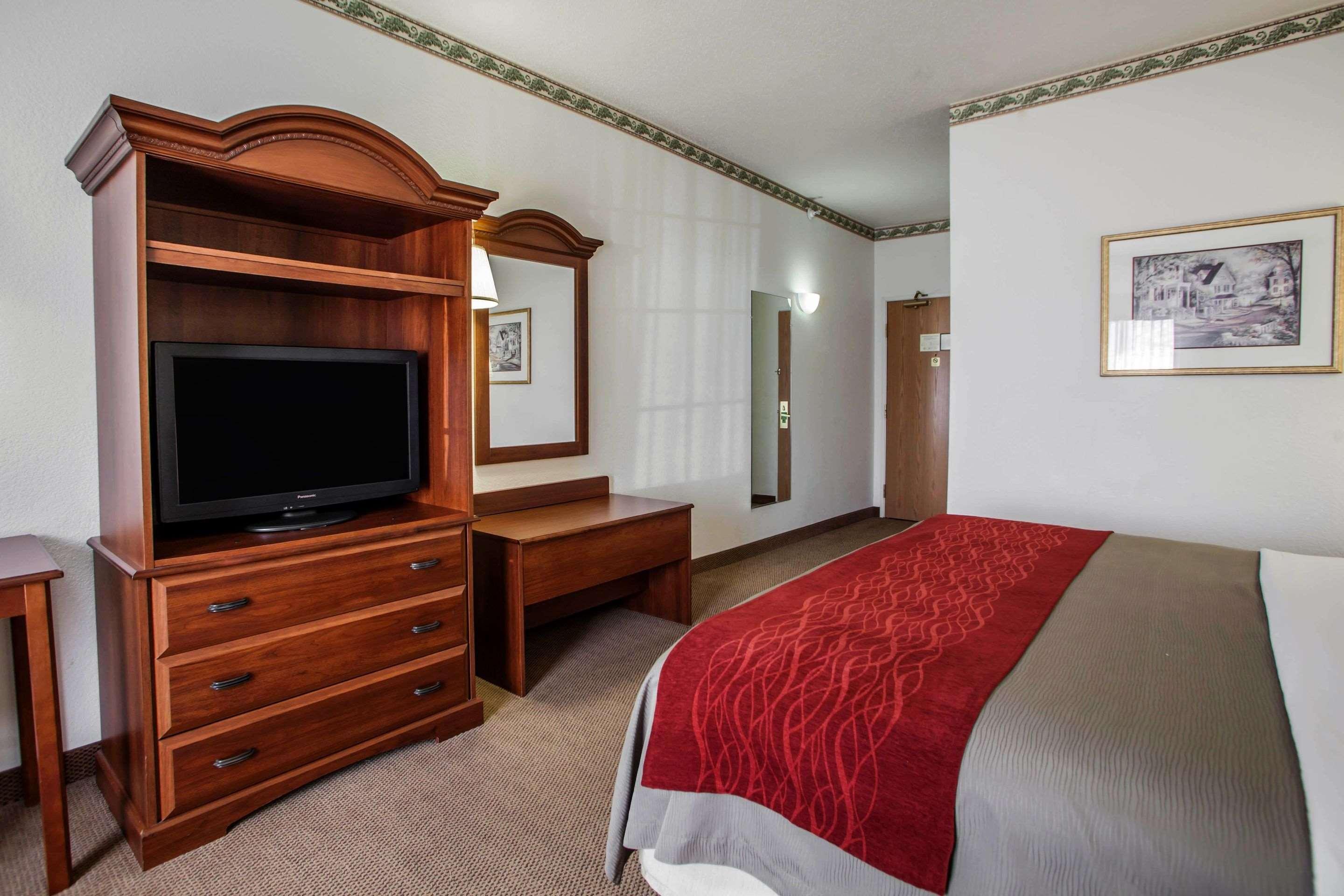 Comfort Inn & Suites Geneva- West Chicago Buitenkant foto