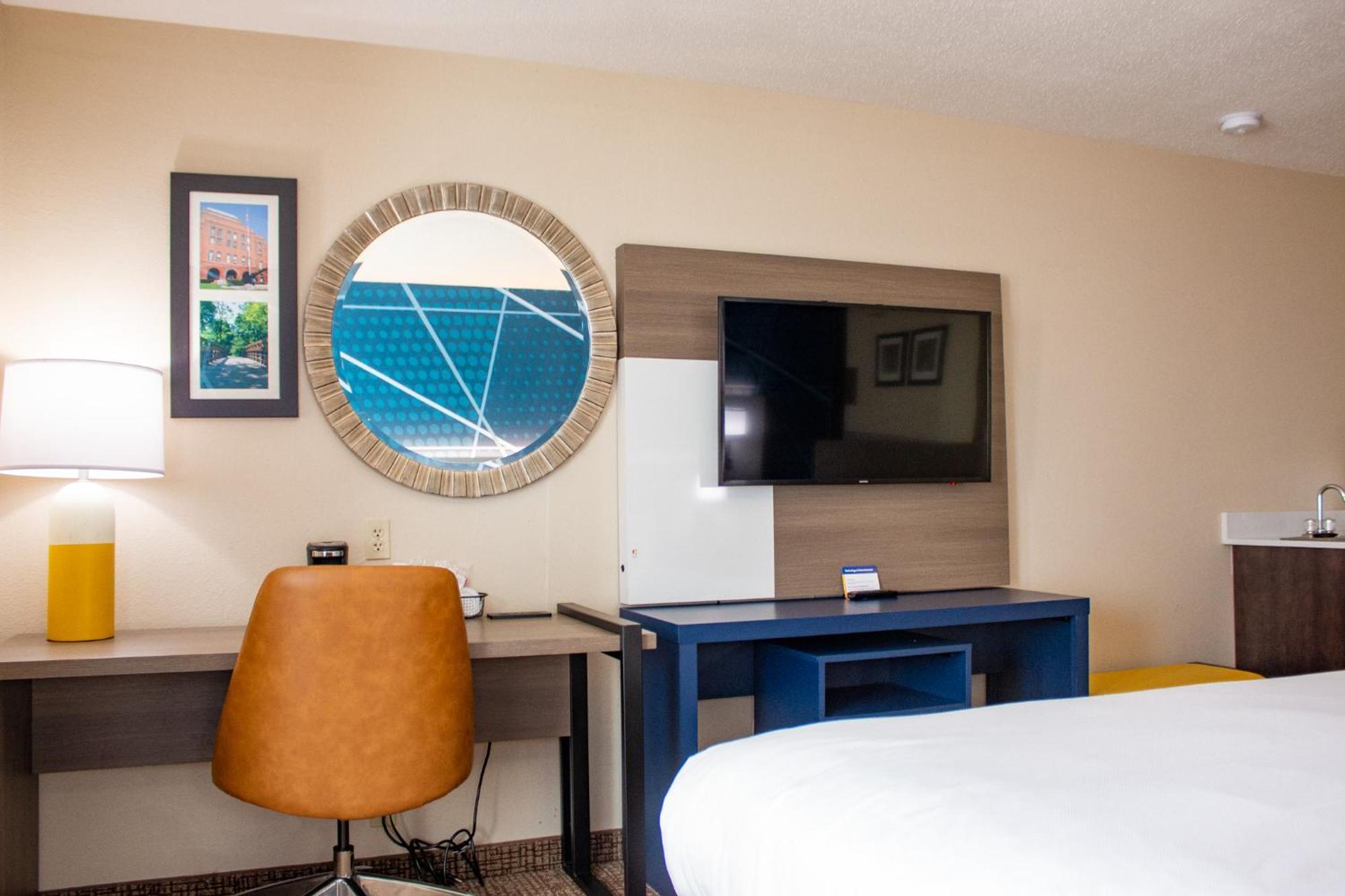 Comfort Inn & Suites Geneva- West Chicago Buitenkant foto