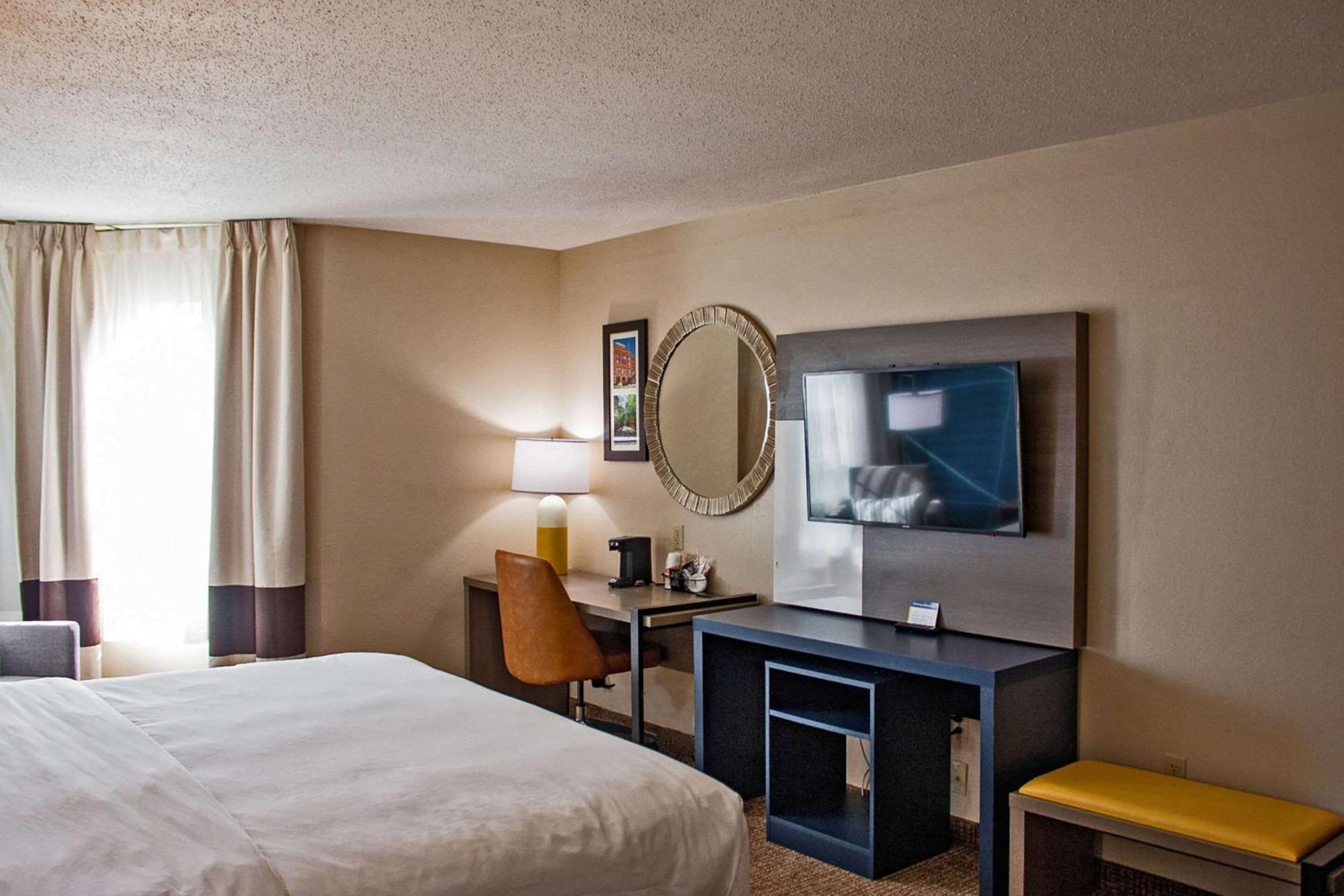 Comfort Inn & Suites Geneva- West Chicago Buitenkant foto